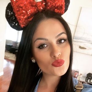 Meet your Posher, Natalie